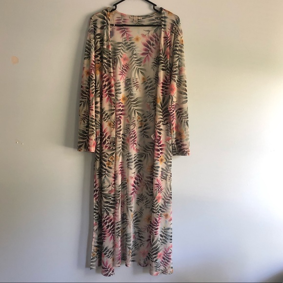 Fashion Nova Tops - FASHION NOVA Floral Semi Sheer Duster